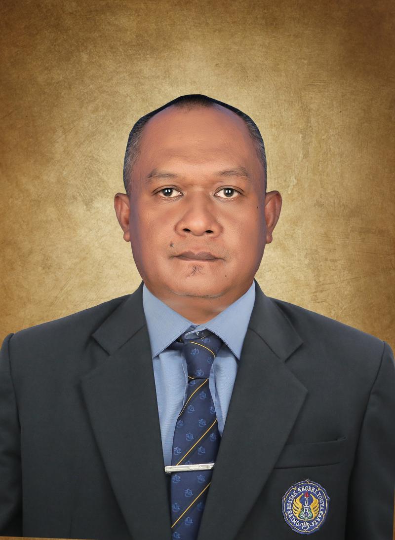 Nur Cahyo Wulandaru S.Pd